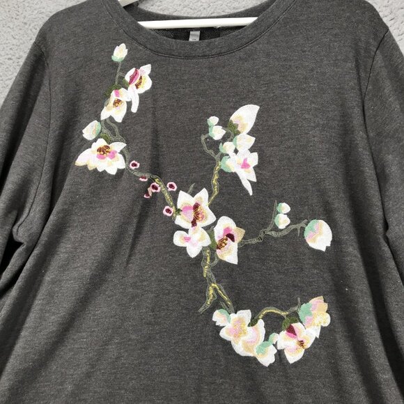 WD.NY Sweater Womens Size 2X Embroidered Floral Gray Crew Pullover Long Sleeve - Picture 2 of 16